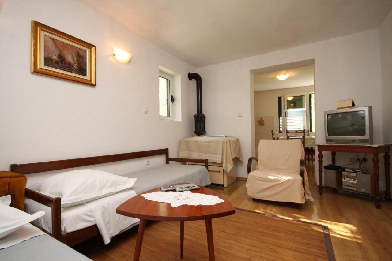 Apartments And Rooms With Parking Space Tucepi, Makarska - 6901 Exterior foto